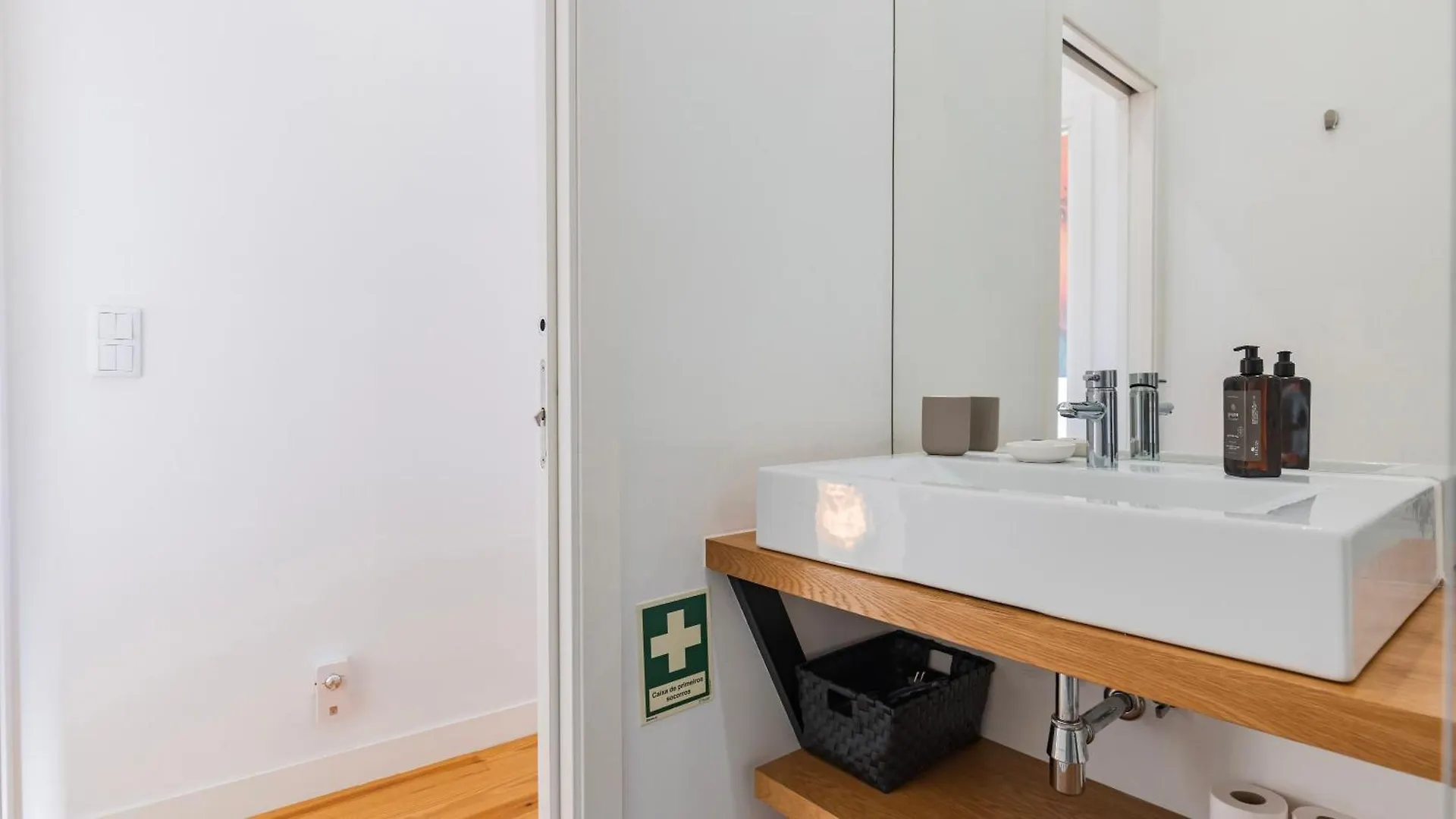Cosy Apartment In Bairro Alto By Lovelystay Lisbon